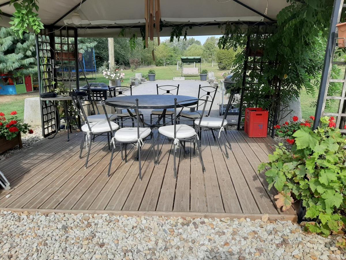 Gite Des Peupliers Girondelle Exterior photo