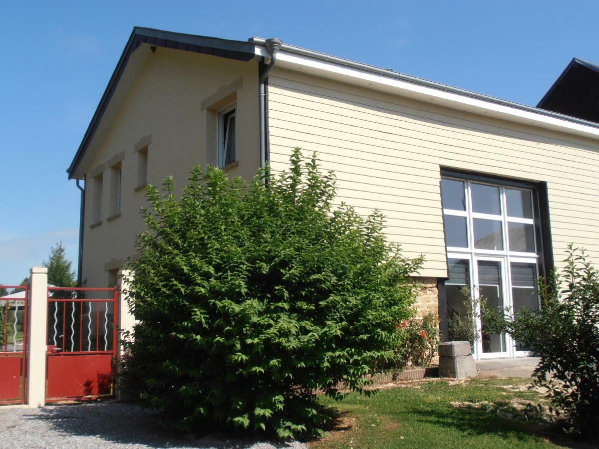 Gite Des Peupliers Girondelle Exterior photo